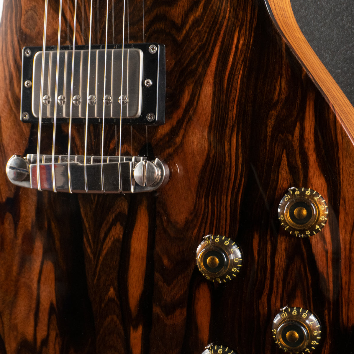 Macon Carved Top Semi - Mun Ebony